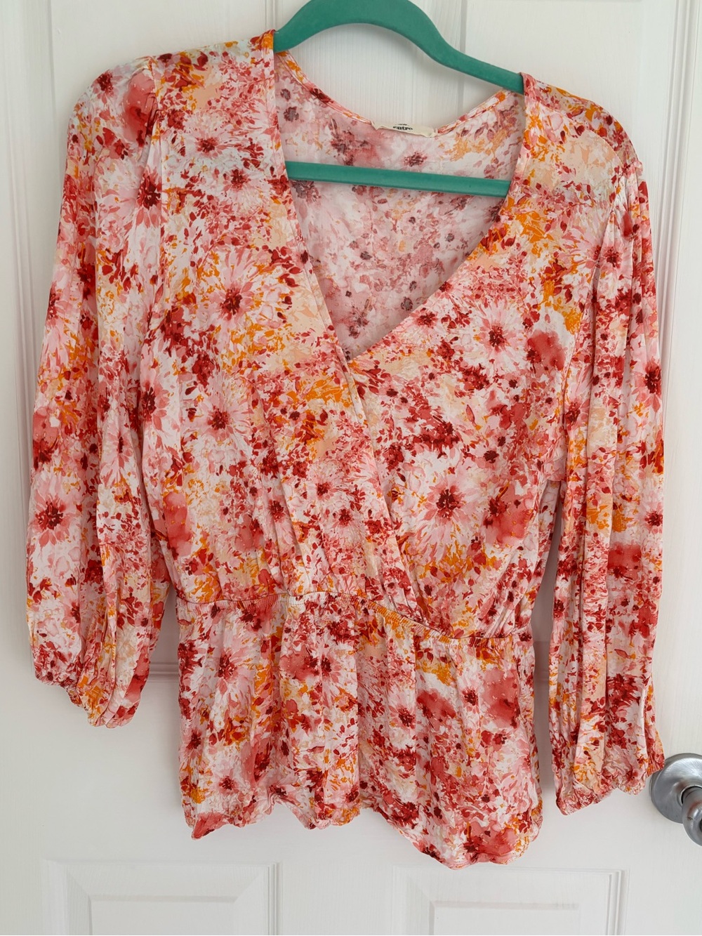 Entro Floral Pink Peplum Top Blouse Size Large Like New